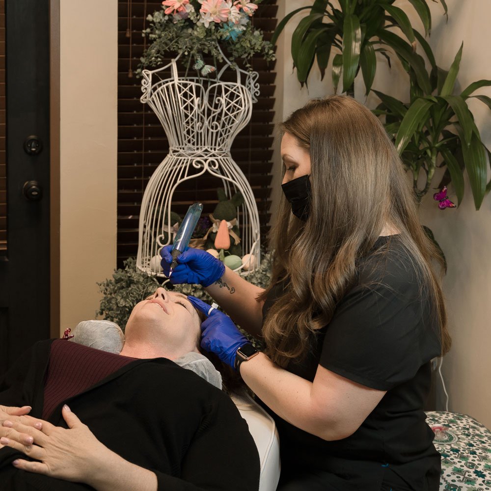 Permanent makeup do’s and don’ts guide at Candibrows for proper PMU care and healing